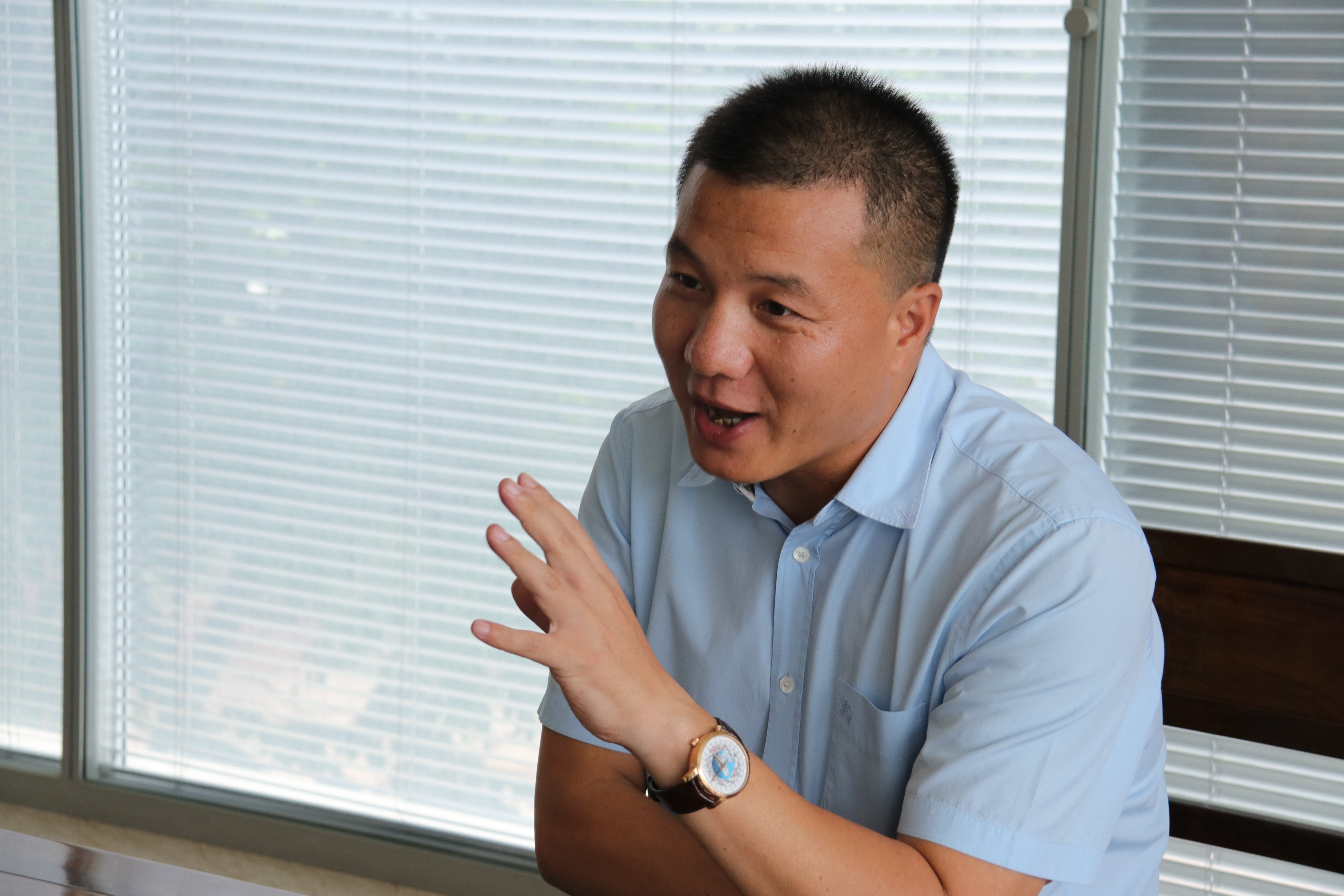 15年锐变成行业佼佼者，热心公益推崇利他哲学