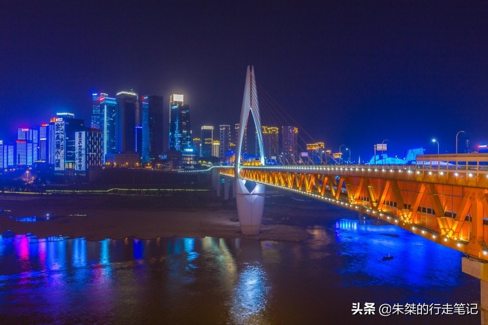重庆，不只是国内第一网红城市，还是历代文人墨客笔下的诗意名城
