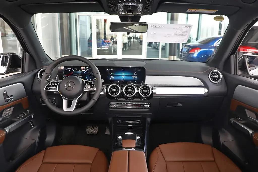 在售奔驰车型集合了，哪款让你心动，奔驰真的不坑穷人吗？