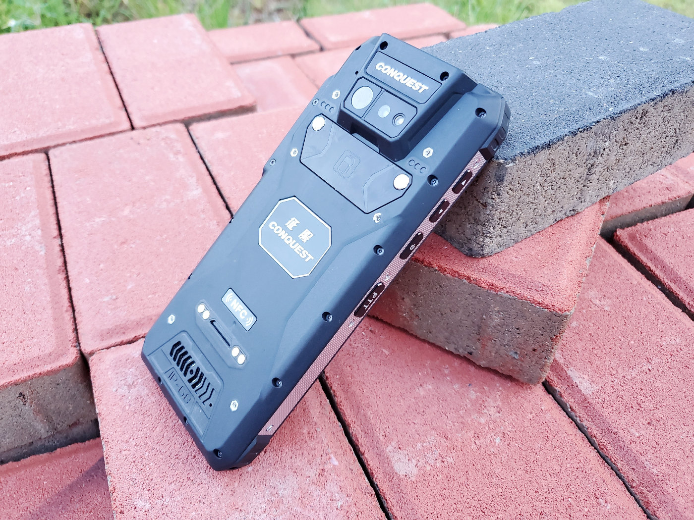 「新品曝光」红外热成像多模北斗定位手机征服S19评测