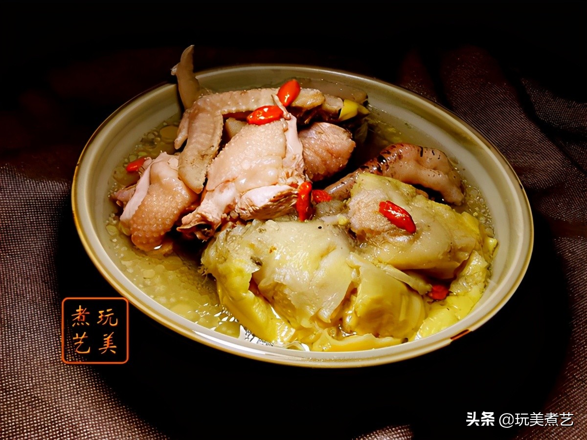 榴蓮煲雞湯的做法,榴蓮煲雞湯的做法功效與作用