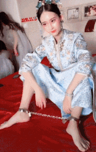 摸我屁股做什么，要是没有监控都说不清了图片