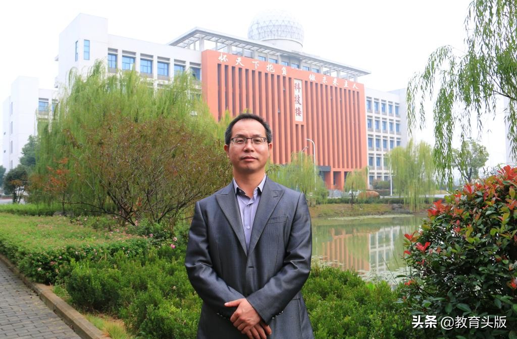 这所高中不仅家长们争着上，同时还是合肥教育界的“黄埔军校”