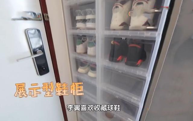别人羡慕的房子，夫妻却全年拉窗帘不敢见光，改造后电费省近2万
