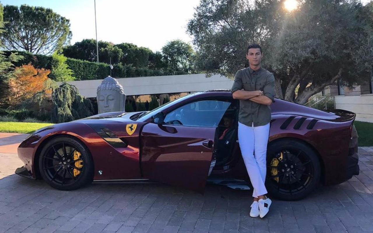 年轻人能买什么敞篷跑车?宝马z4算一般,开上第3款才是真快乐