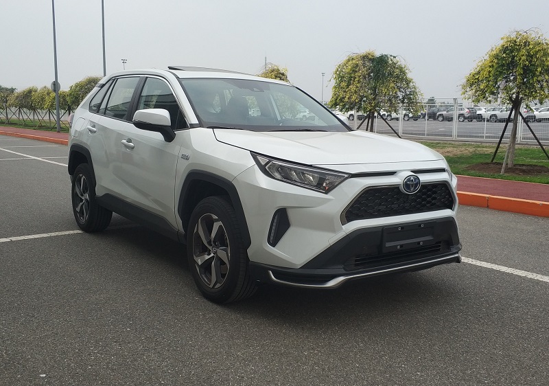 丰田RAV4荣放双擎E+对标途观L插混 或售27.88万起