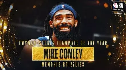 科比给哪些nba球员定目标(字母哥MVP！科比又给他新目标了，更让人感动的是罗斯)