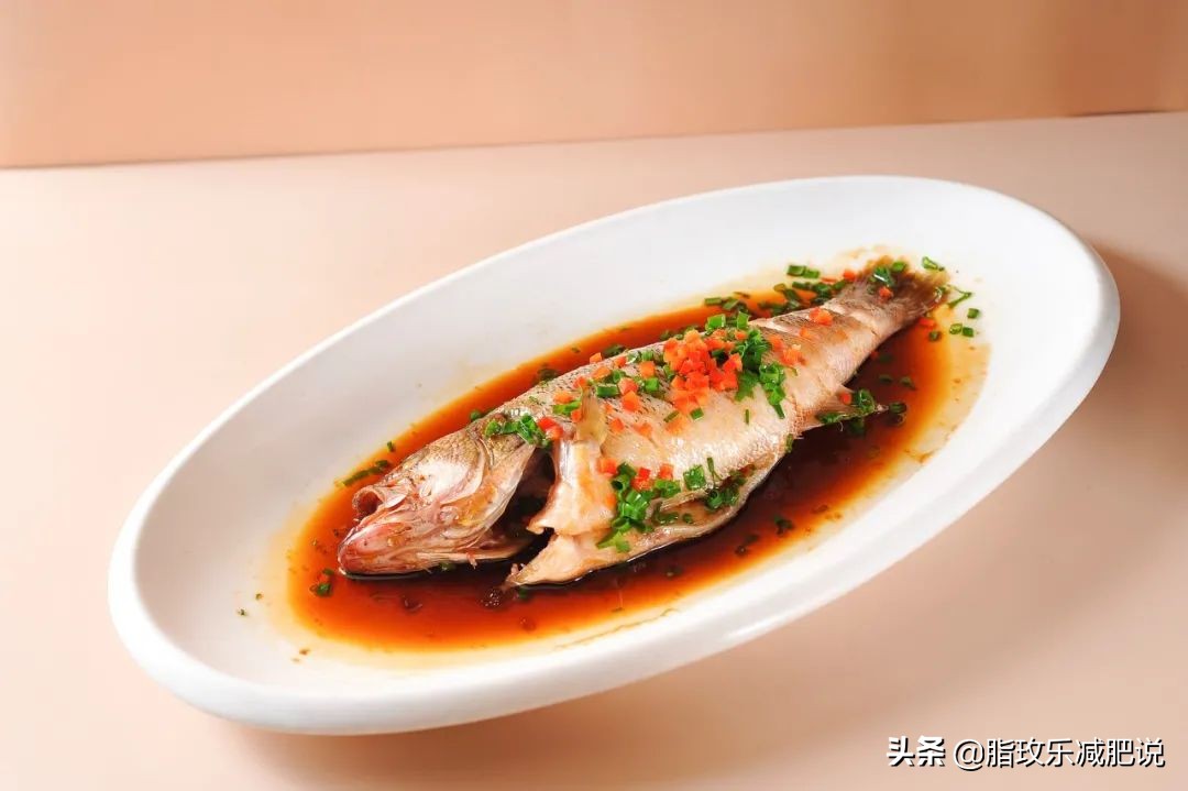 想要吃饱还不长胖？减肥食谱一周瘦10斤科学减肥