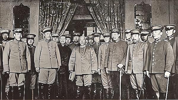 �ھ�������ʱ�ڣ��й��ж��ٸ���ϵ���������Ǹ���ս����Σ�