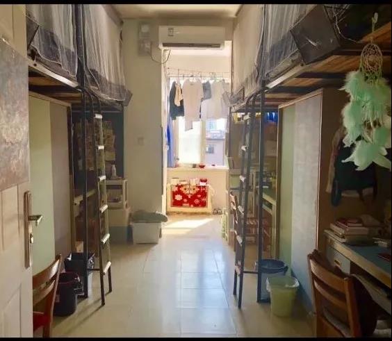 羡慕！独卫、空调配备，还有阳台！长江大学