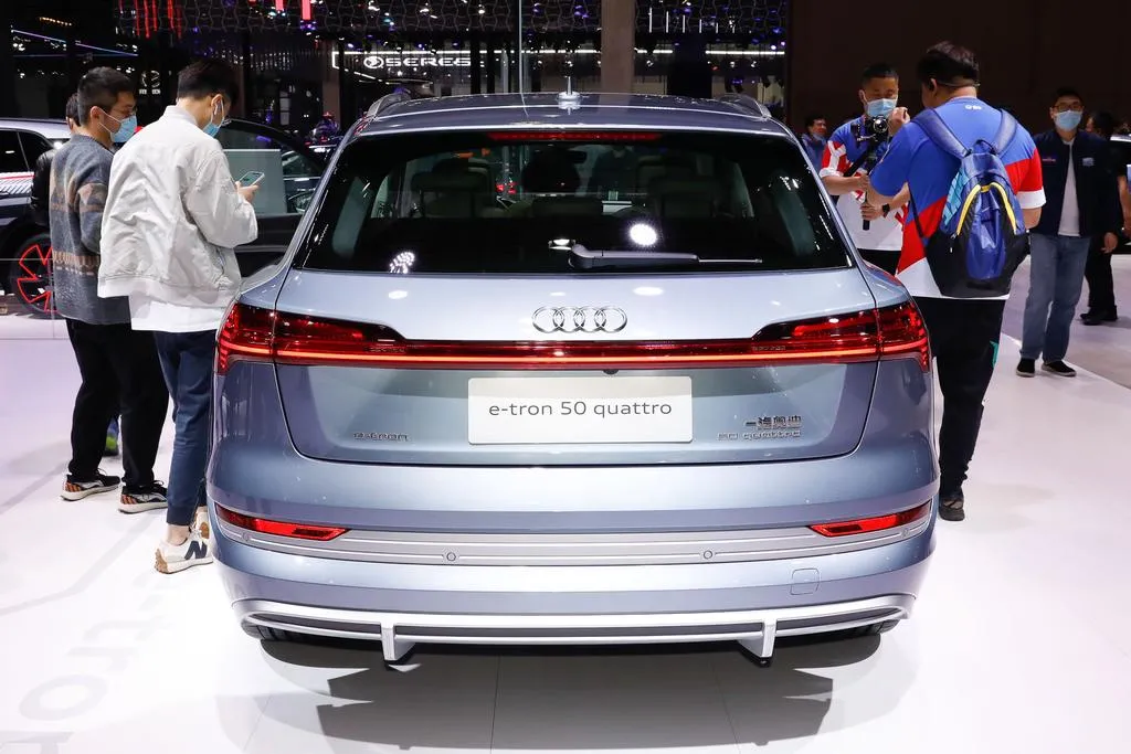 纯电动汽车:奥迪e-tron,纯电续航500公里,还是四驱SUV