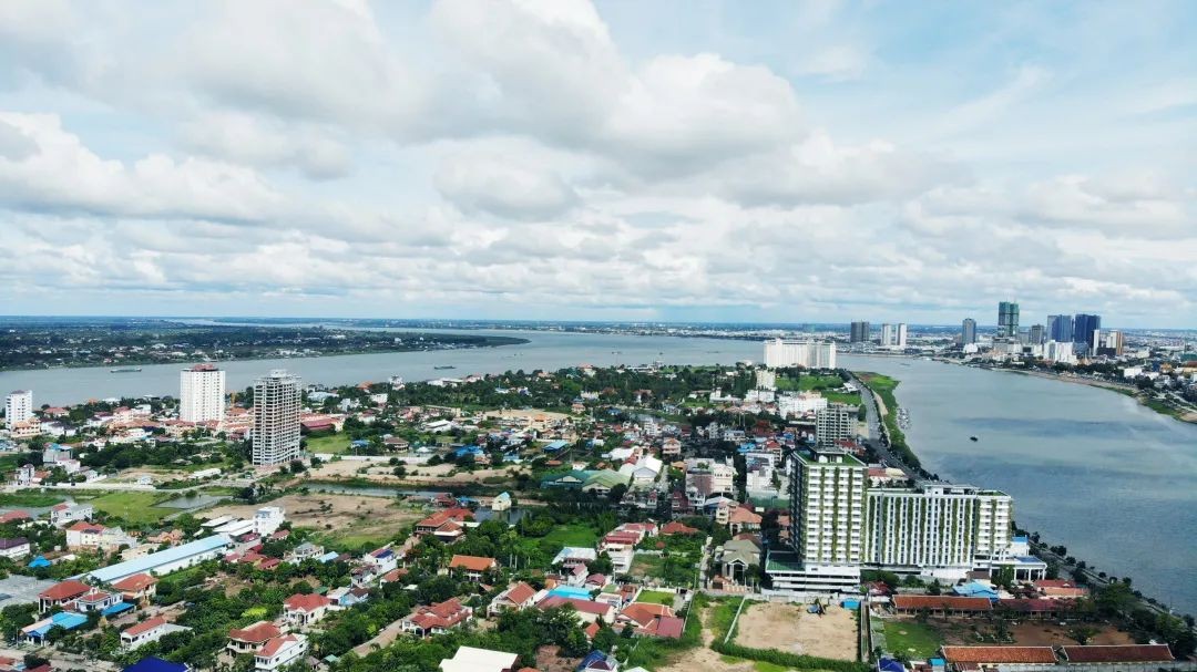 威尔斯公馆：金边进阶的不凡生活，湾区之上，人居仰望