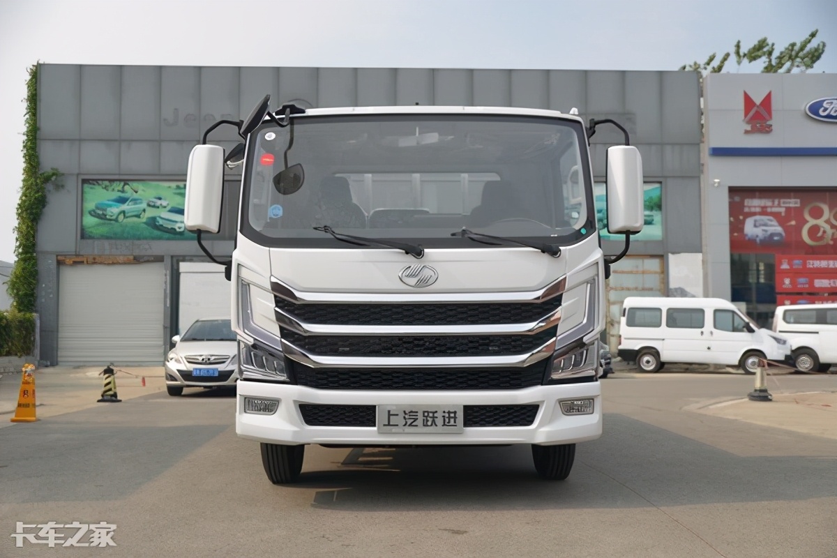 那这台上汽跃进h500可能是你的好选择,发动机采用了上汽自家的上柴sc