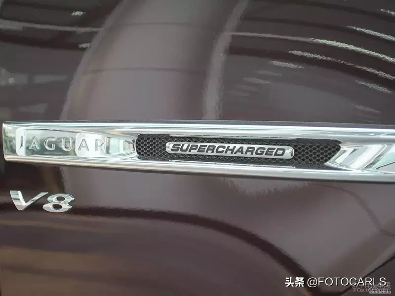 捷豹XJL 5.0巅峰创世版实拍,售价258.8万,它不跟BBA一般见识
