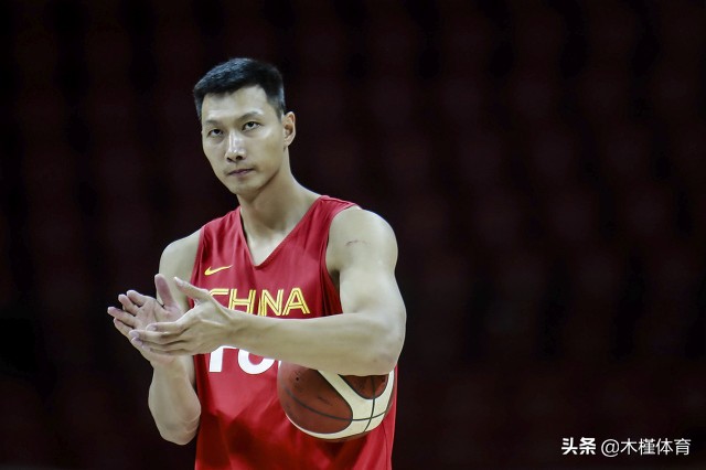 中国篮球运动员前十名（现役国篮实力强劲的球手）