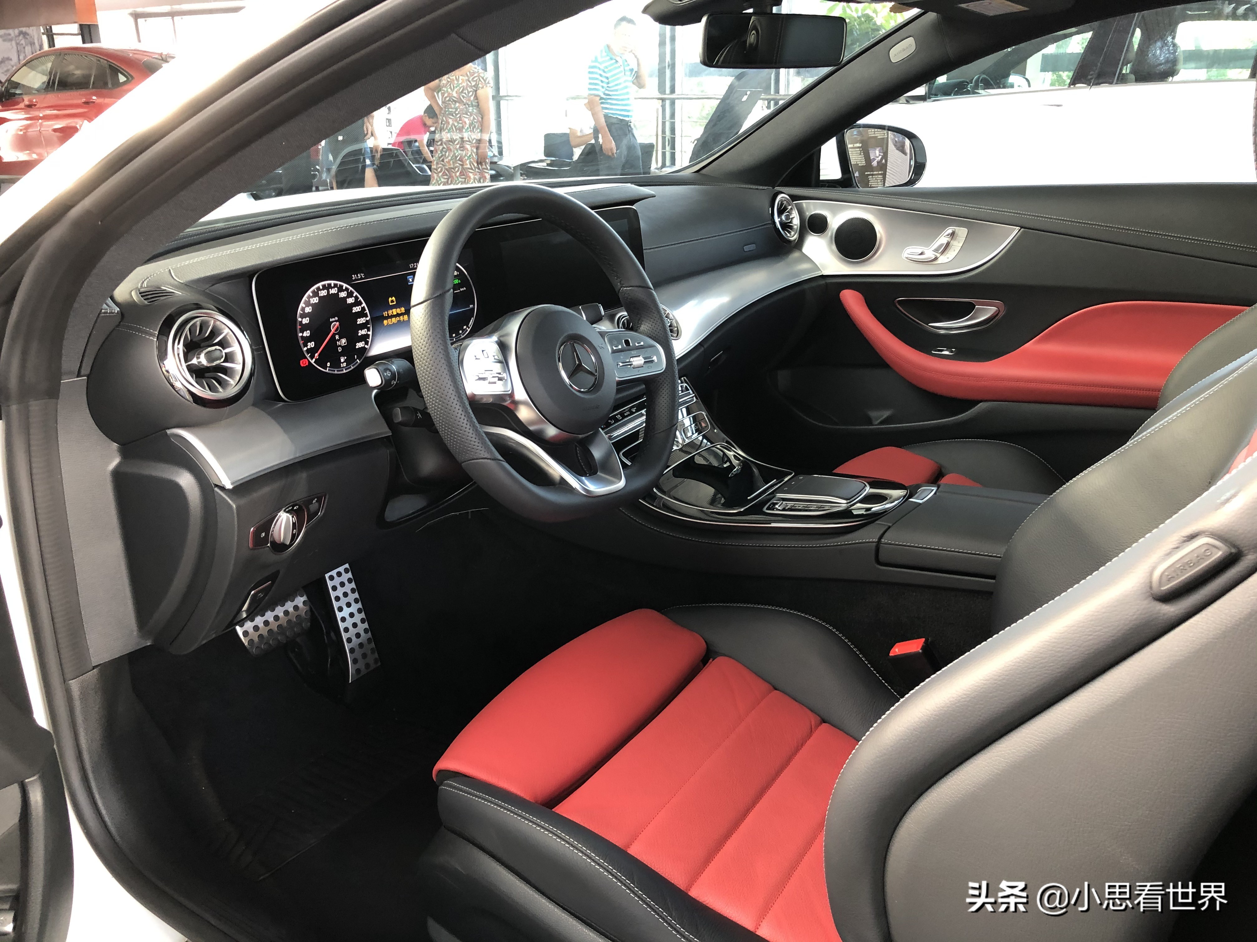 抢先看2020款奔驰E260 Coupe双门轿跑 50万值不值