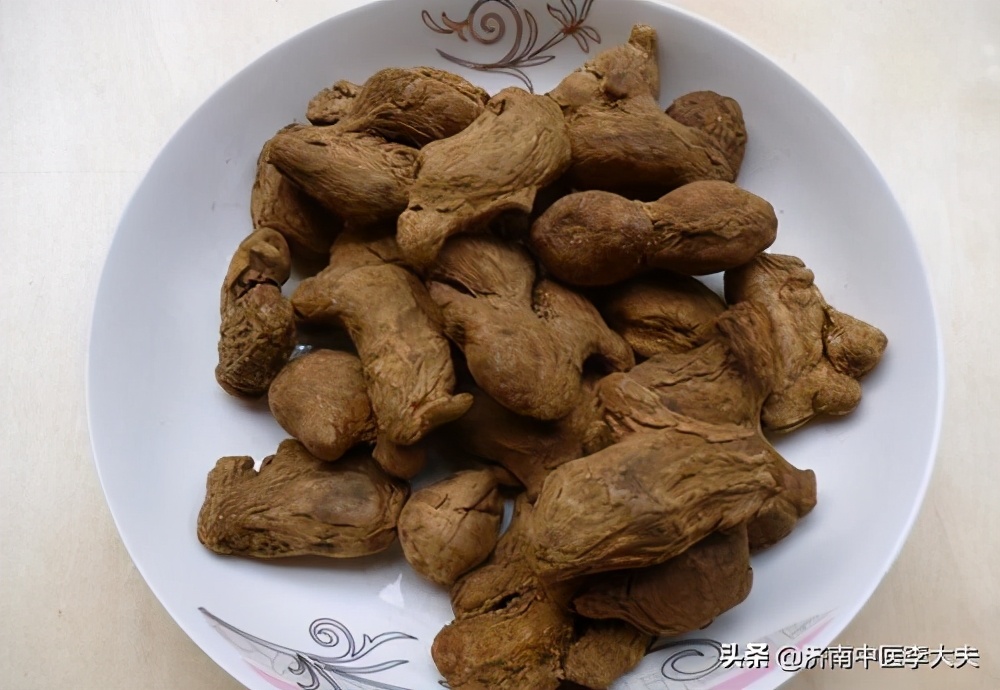 生薑.乾薑.炮姜.薑黃.高良姜都叫姜，五種不同中藥你分清了嗎