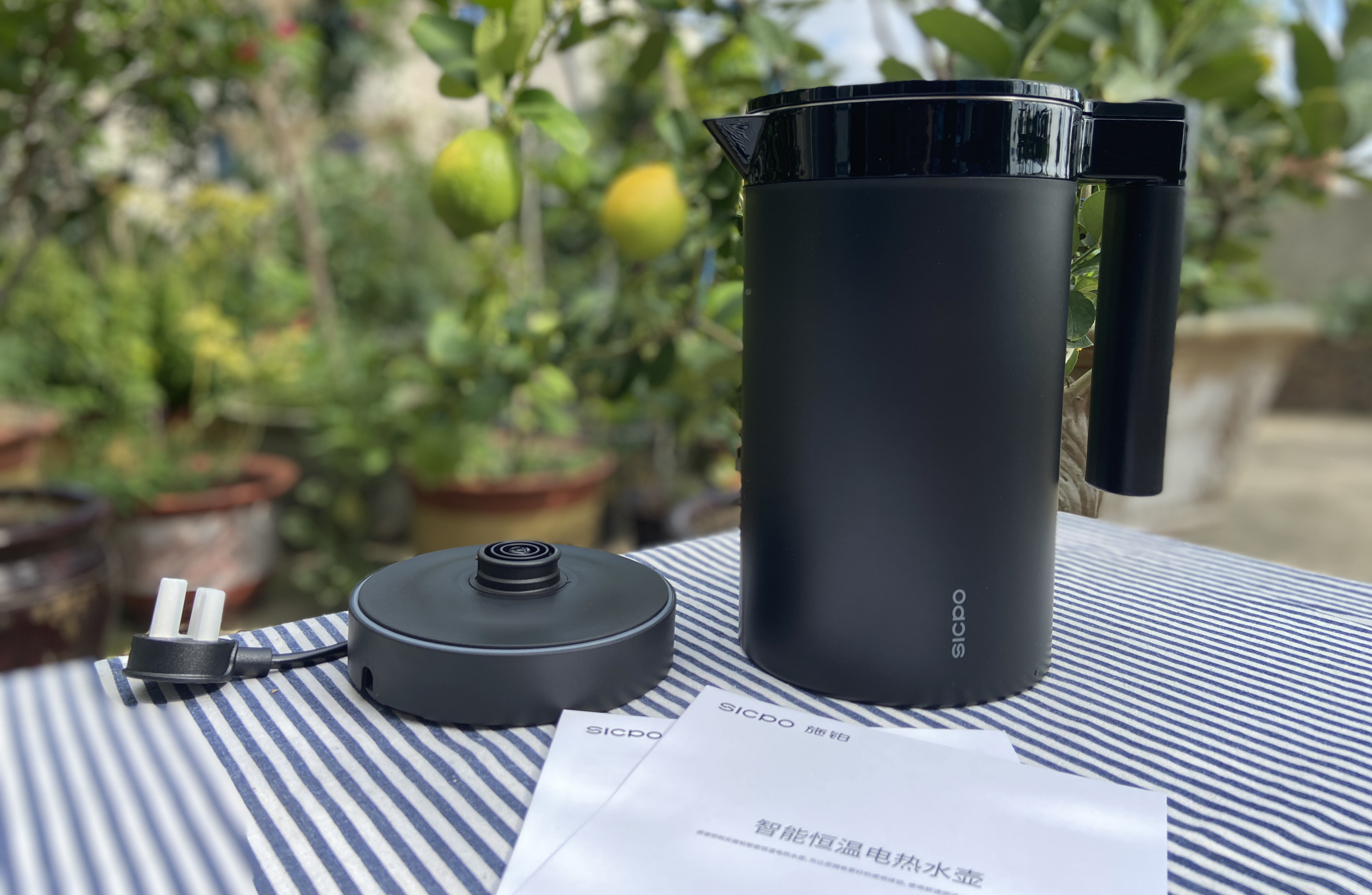 这才叫黑科技，能保温，还能app远程操控，荣耀亲选电热水壶测评