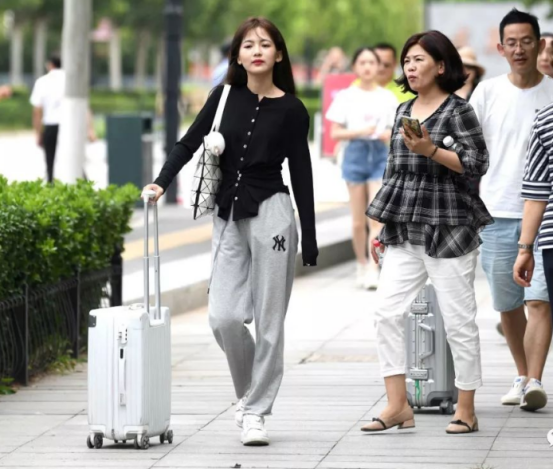 大学录取通知书的编号暗藏玄机，个人信息全在里面，要注意保管好