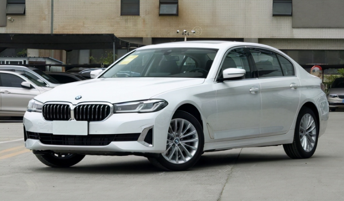 奔驰e级和宝马5系哪个好 该如何选择?