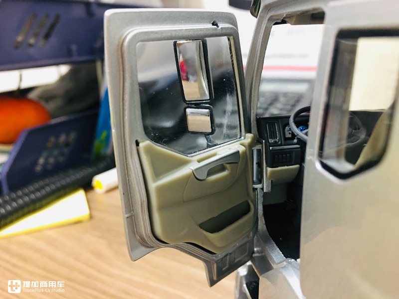 乘龙推出的第二款卡车模型，做工优秀价格美丽，乘龙M7模型开箱