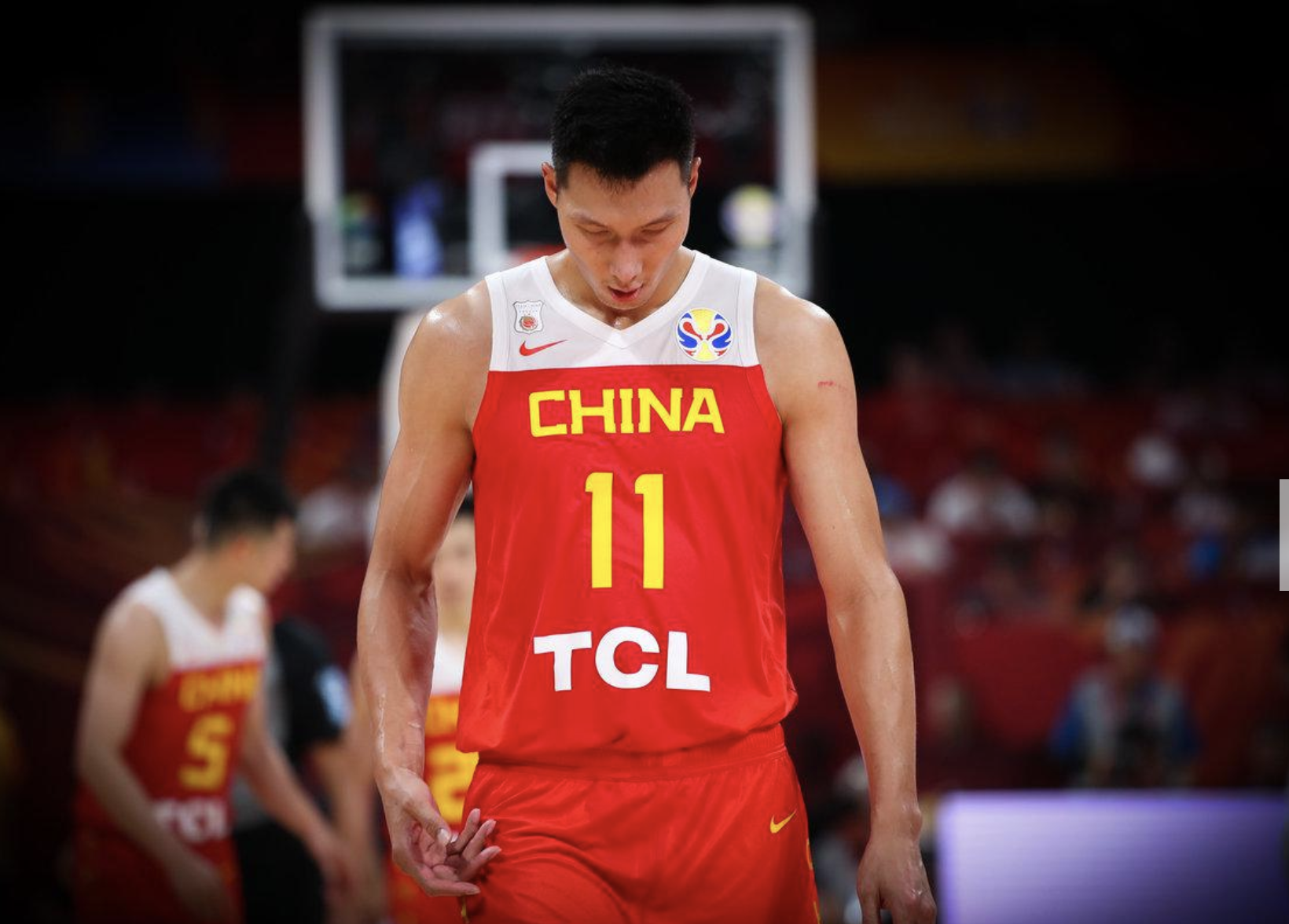 TCL为什么赞助nba(TCL“太惨了”：赞助费花了两千万，却再次折在中国男篮身上)