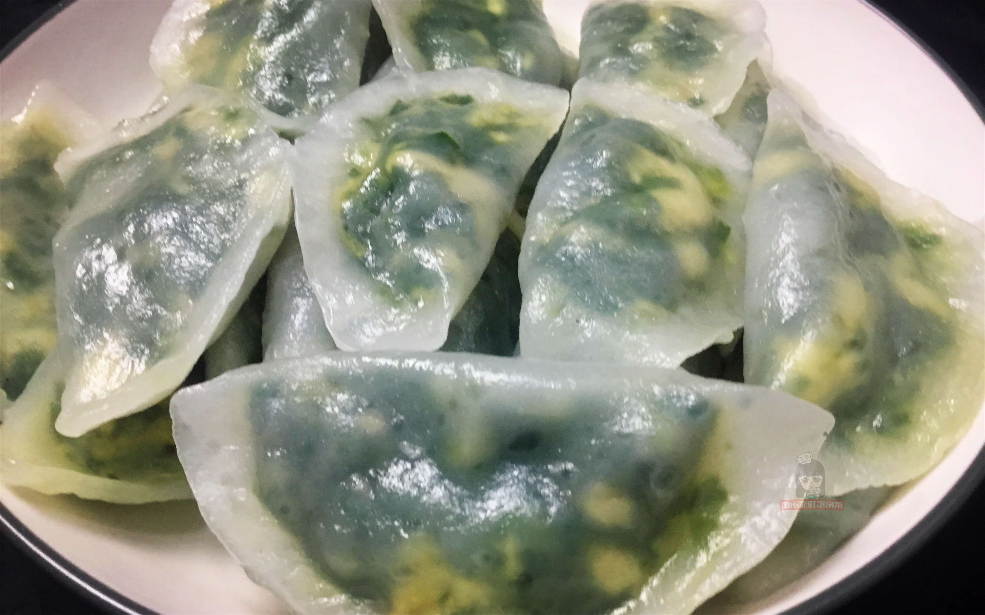 水晶蒸饺的面怎么和面（水晶蒸饺这样做全家都馋哭）
