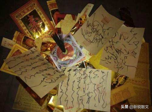 这都什么年代了，还有人信“立堂口”？虎了吧唧外甥女香火还挺旺