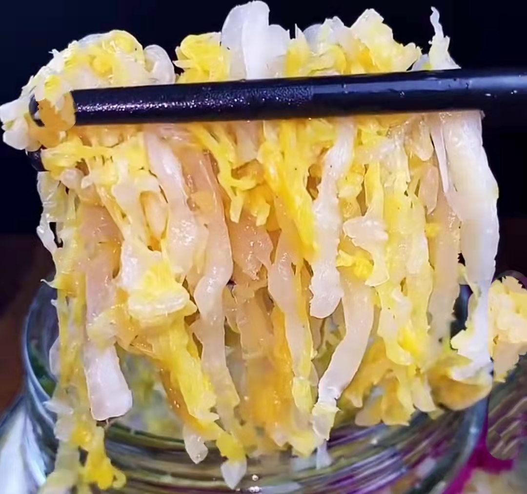 无论腌什么酸菜，牢记2做2不碰，酸菜不烂不臭，酸香脆爽颜色金黄