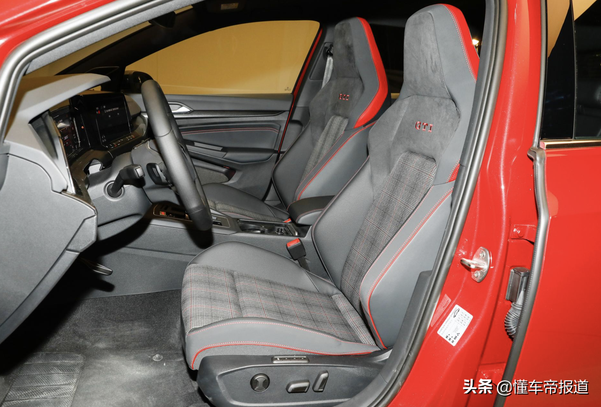 新车 | 领克02 Hatchback售17.68万元起，选它还是等新高尔夫GTI？