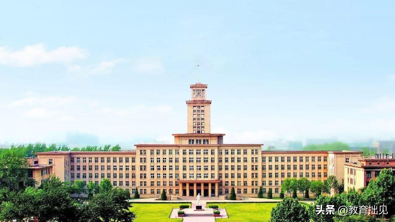 2020年985高校“湖北”录取分数是多少？最低579分录取