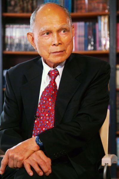 2002年的时候,霍英东说了一件事情,究竟是什么让赌王羞愧难当