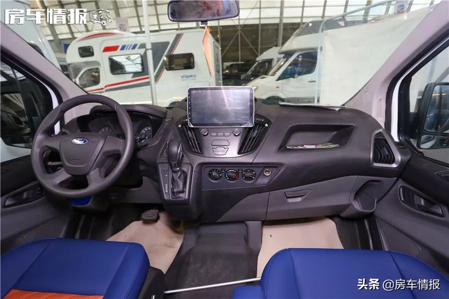 5座6座任选，这款福新全顺房车带loft，售价30多万还是自动挡！