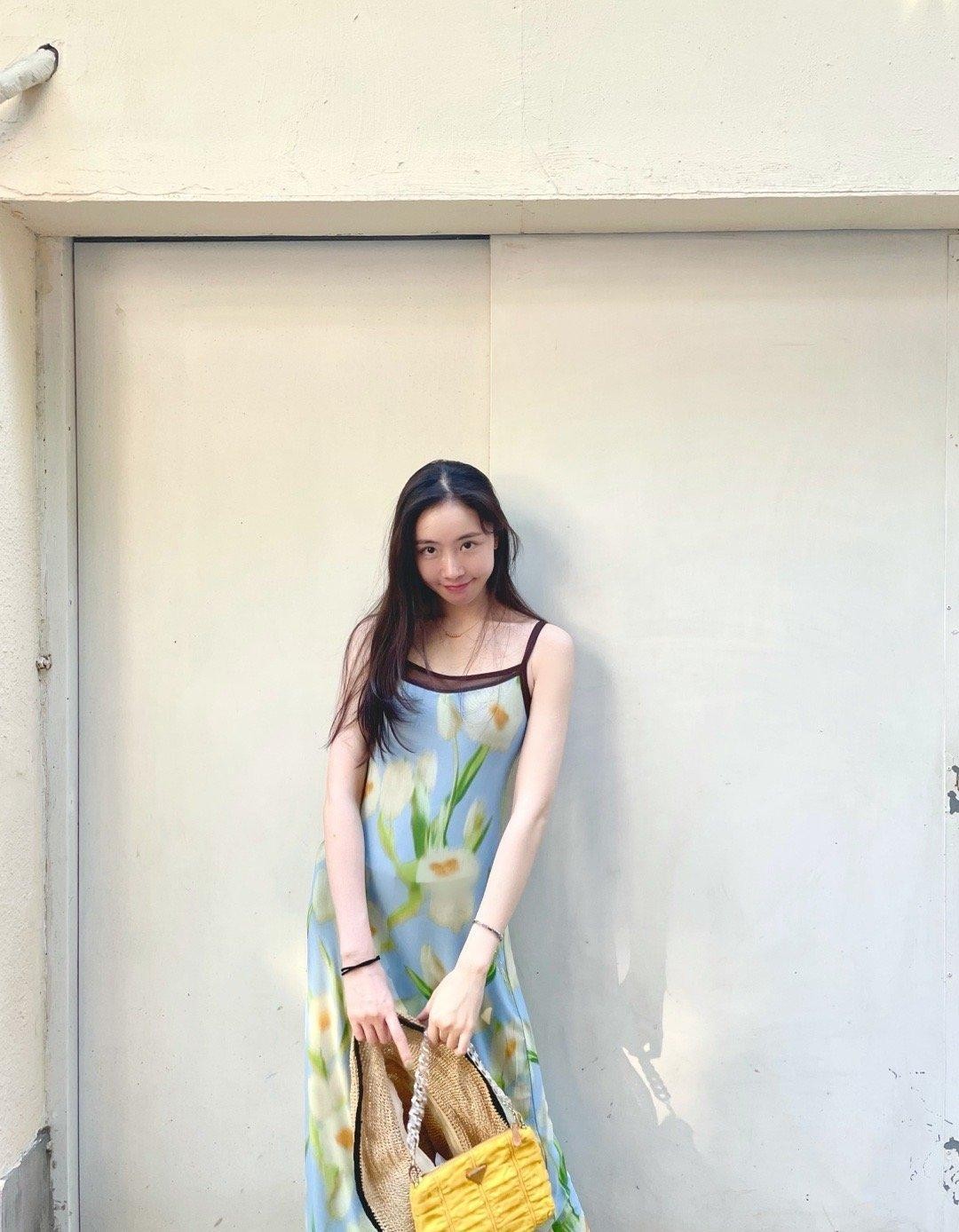 霍尊"被"官宣恋情了?陈露晒出两人的合照,郎才女貌挺养眼