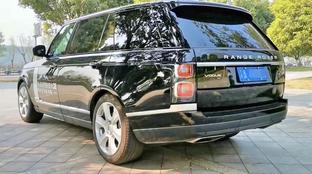 试驾路虎揽胜加长版：为什么它比X7和GLS，豪华地位更高？