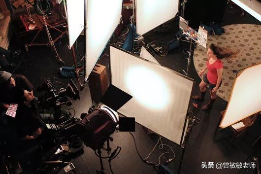 全球响当当的电影学院从不培养演员，好莱坞大牌们却争相为它拍片