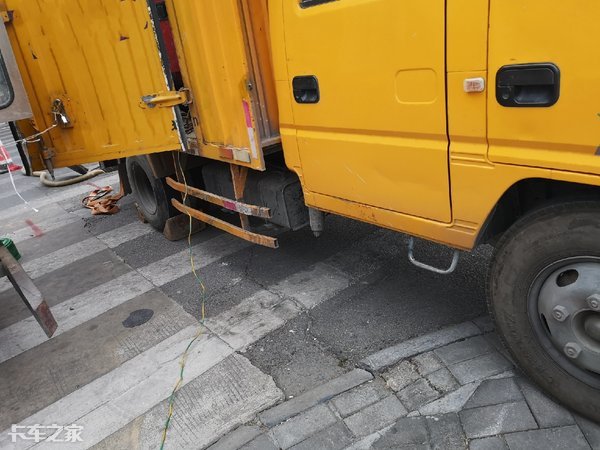 4��û����һ�����ӣ���̨����˳�����������յĺð���