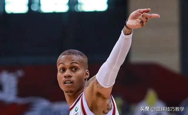 nba大白边为什么叫大白边(51分、74分、57分、49分，乔治小表弟已经彻底爆发了，防不住啊)