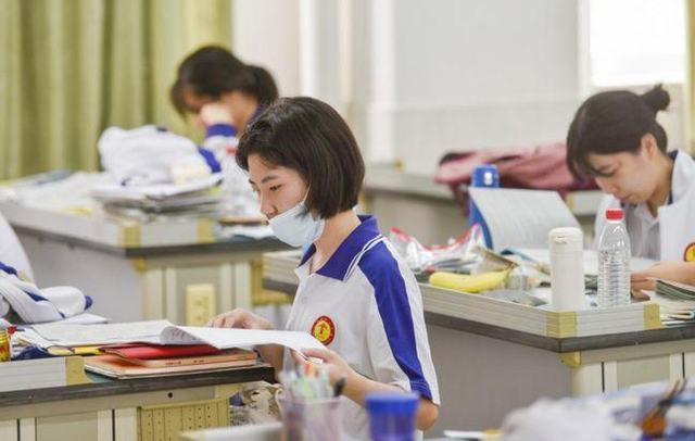 高考可以戴隐形眼镜吗（高考时的）