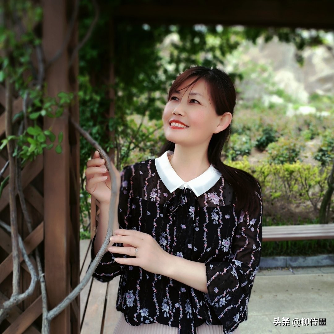 2张人像发现4个问题，16图解6个摄影技巧，拍照清丽优雅不俗气