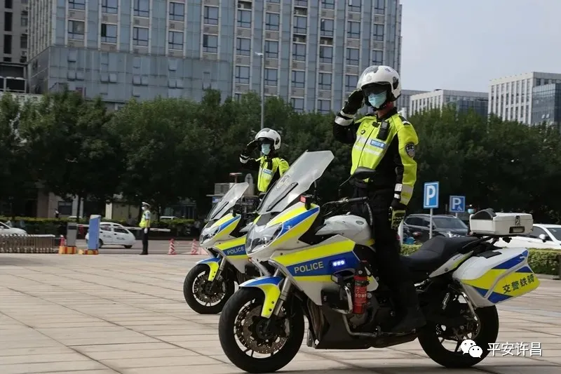 莲城街头流动的风“警”线——记许昌市公安局交通管理支队铁骑大队
