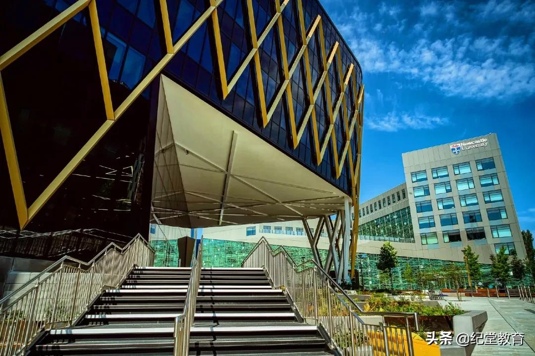 现代语言学习的最佳选择：纽卡斯尔大学翻译与口译文学硕士