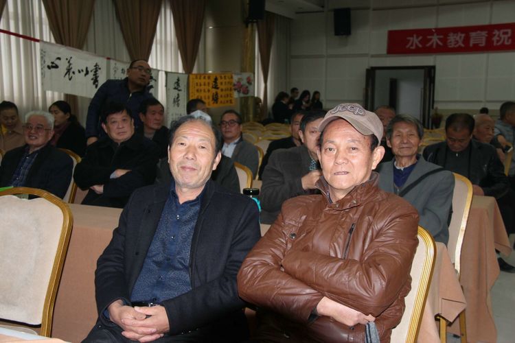 刘顺虎：远瞻红日染秋色 近看墨翁画腊梅