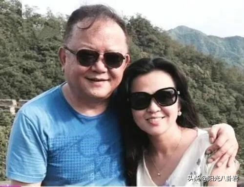 经历多段婚姻的8位男星，多人老来得子，年龄最大者72岁最小54岁