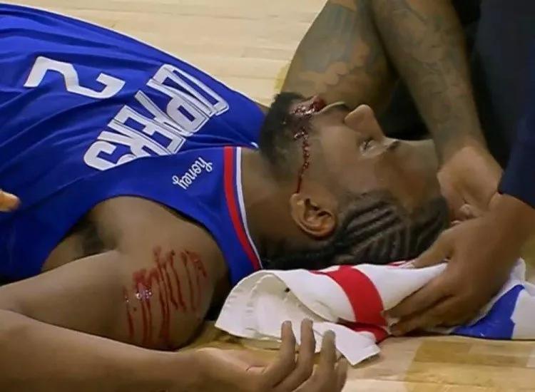 小卡受伤缺席比赛快船惨遭独行侠血洗