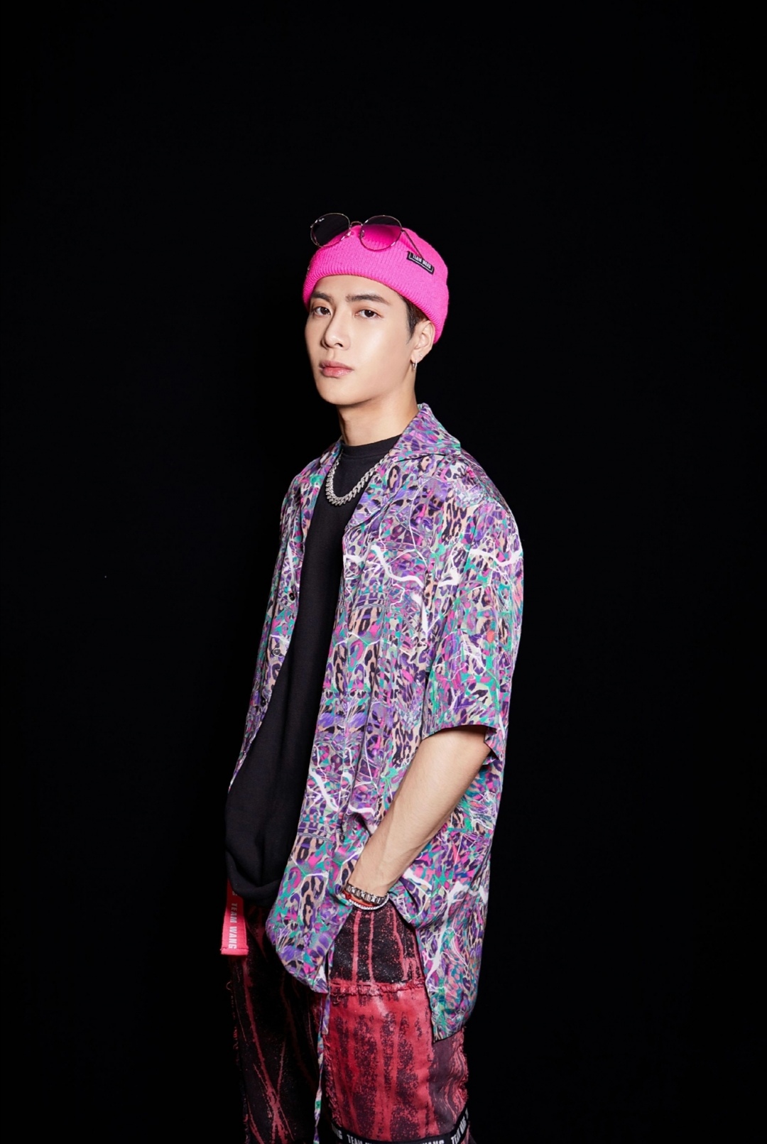 男175标准体重是多少(175cm王嘉尔很会穿) - 青木春