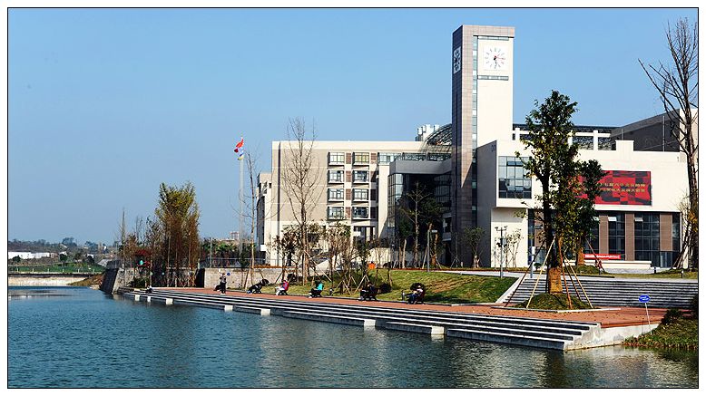 重庆交通大学2020届本科生：主要从事建筑业，月均5370元