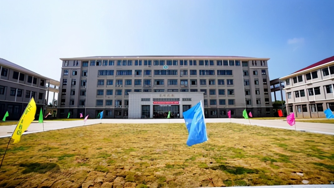 国内最新全部招收士官的大学及专业，专科录取，入伍捷径