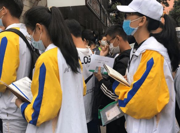 60所双一流大学招生“断档”，补录分数将降低，捡漏的机会来了