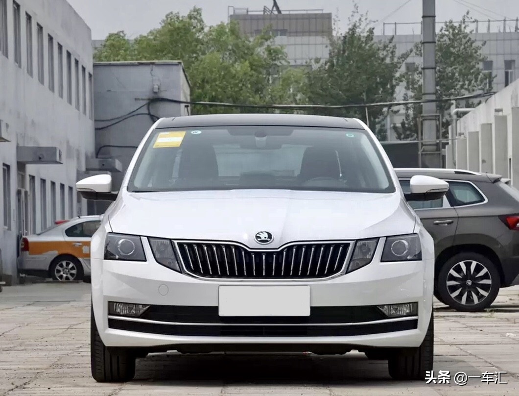 斯柯达明锐TSI230智行豪华版，网友：这价格，跟朗逸比优势在哪里